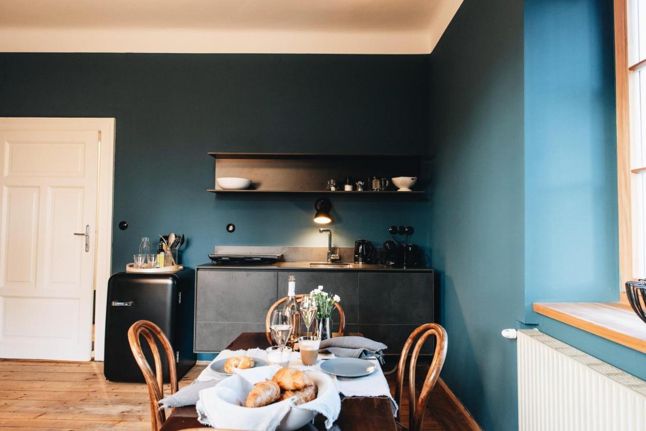 Villa100Und10 By Seebnb Klagenfurt am Woerthersee Ngoại thất bức ảnh
